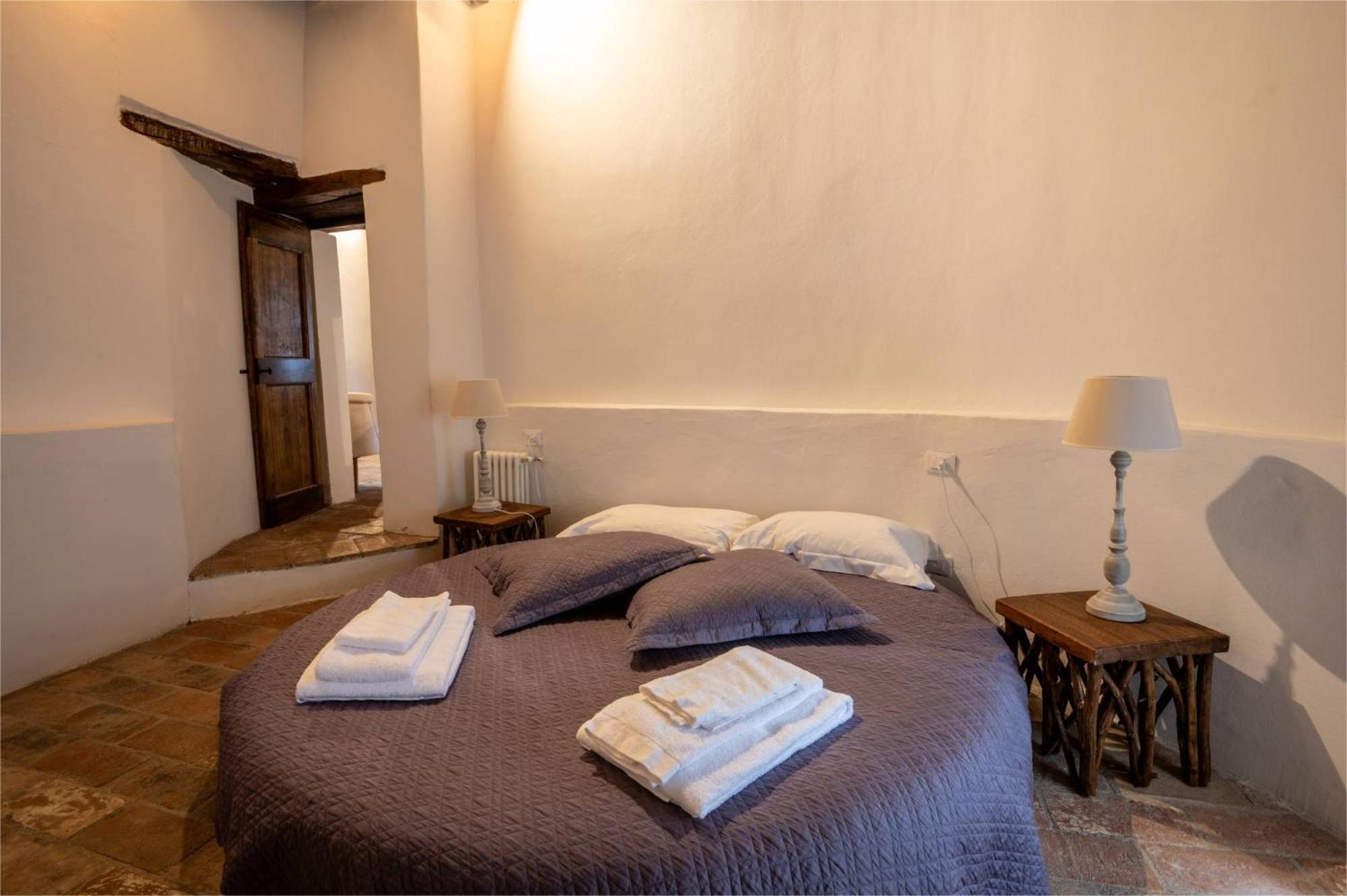 Castello Valenzino Bed and Breakfast Antognola Eksteriør billede