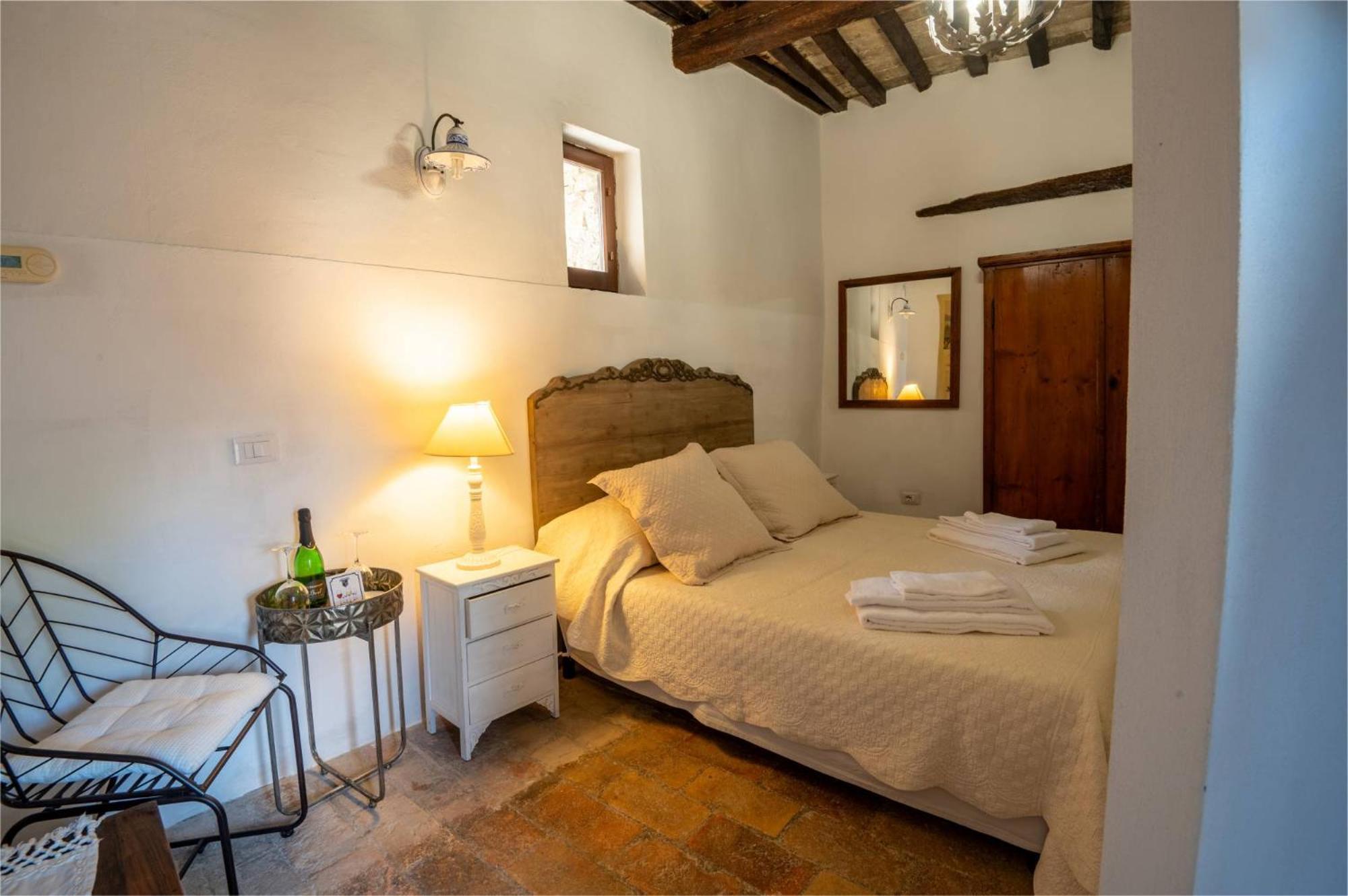 Castello Valenzino Bed and Breakfast Antognola Eksteriør billede