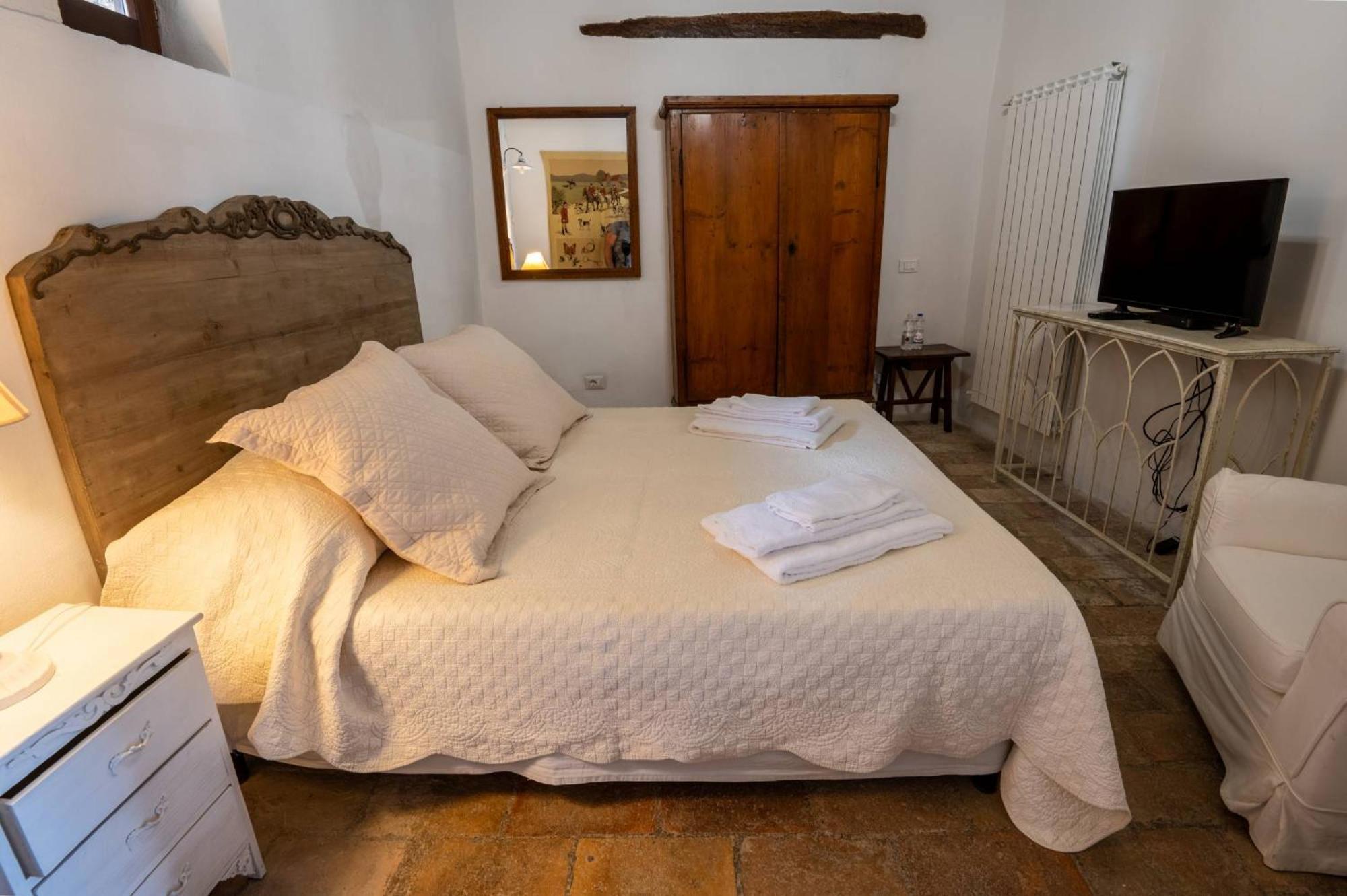 Castello Valenzino Bed and Breakfast Antognola Eksteriør billede