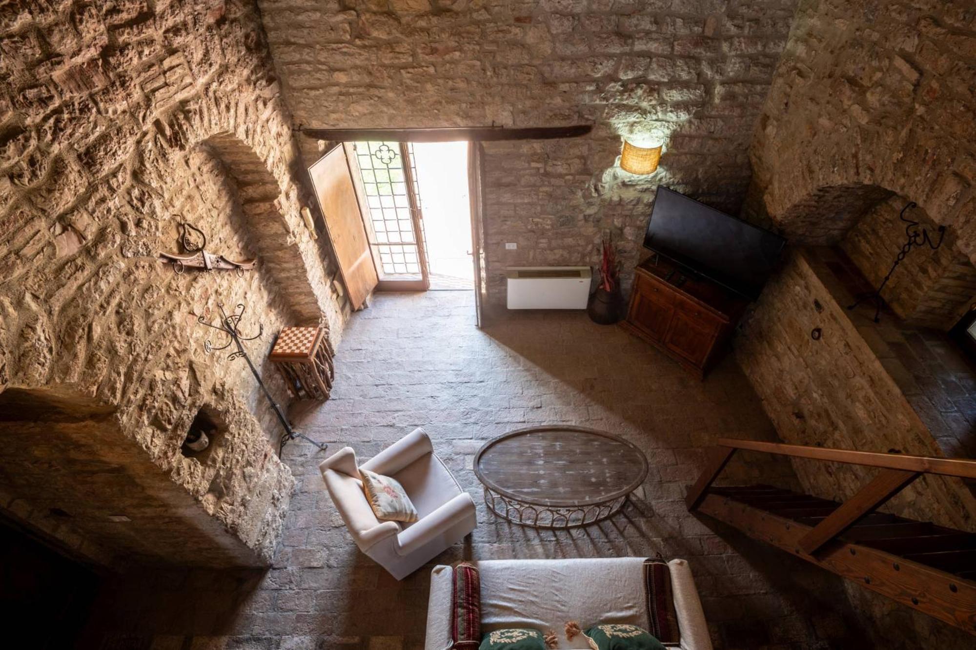 Castello Valenzino Bed and Breakfast Antognola Eksteriør billede